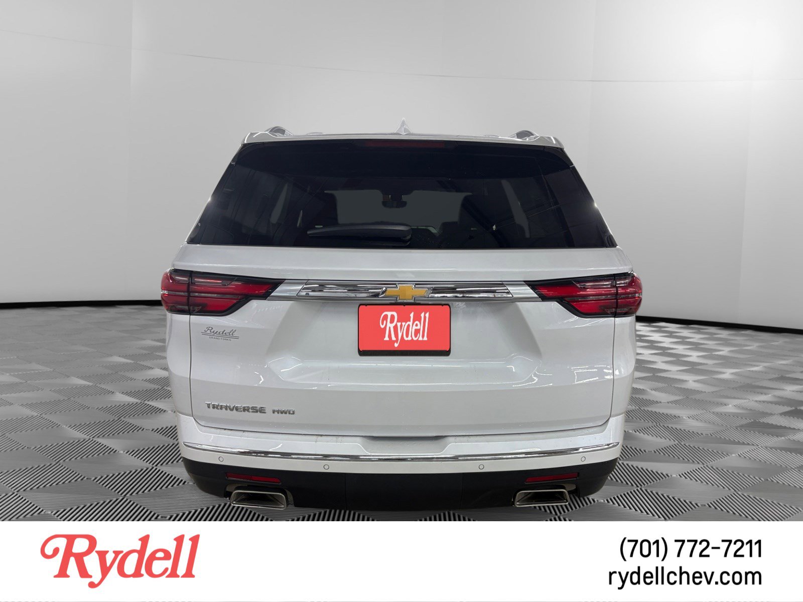 Used 2023 Chevrolet Traverse High Country AWD/4WD image 4