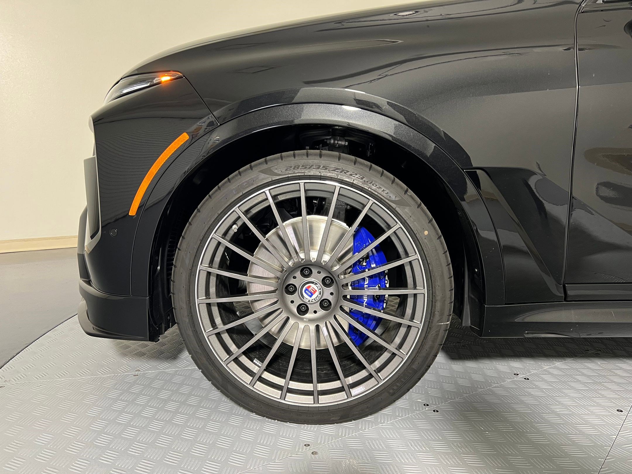 New 2026 BMW ALPINA XB7 image 9