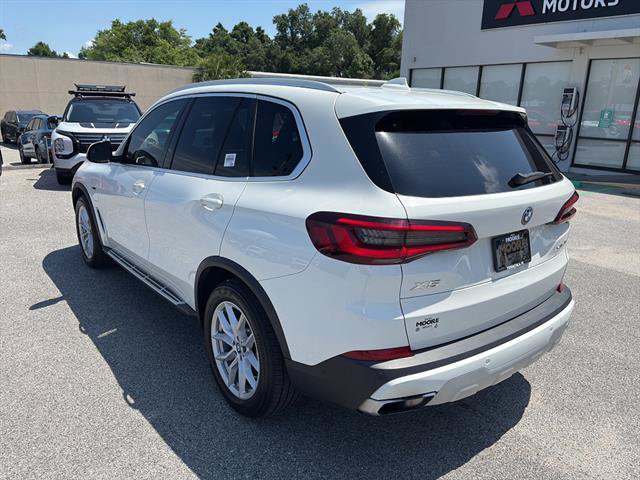 Used 2023 BMW X5 xDrive45e AWD/4WD image 6