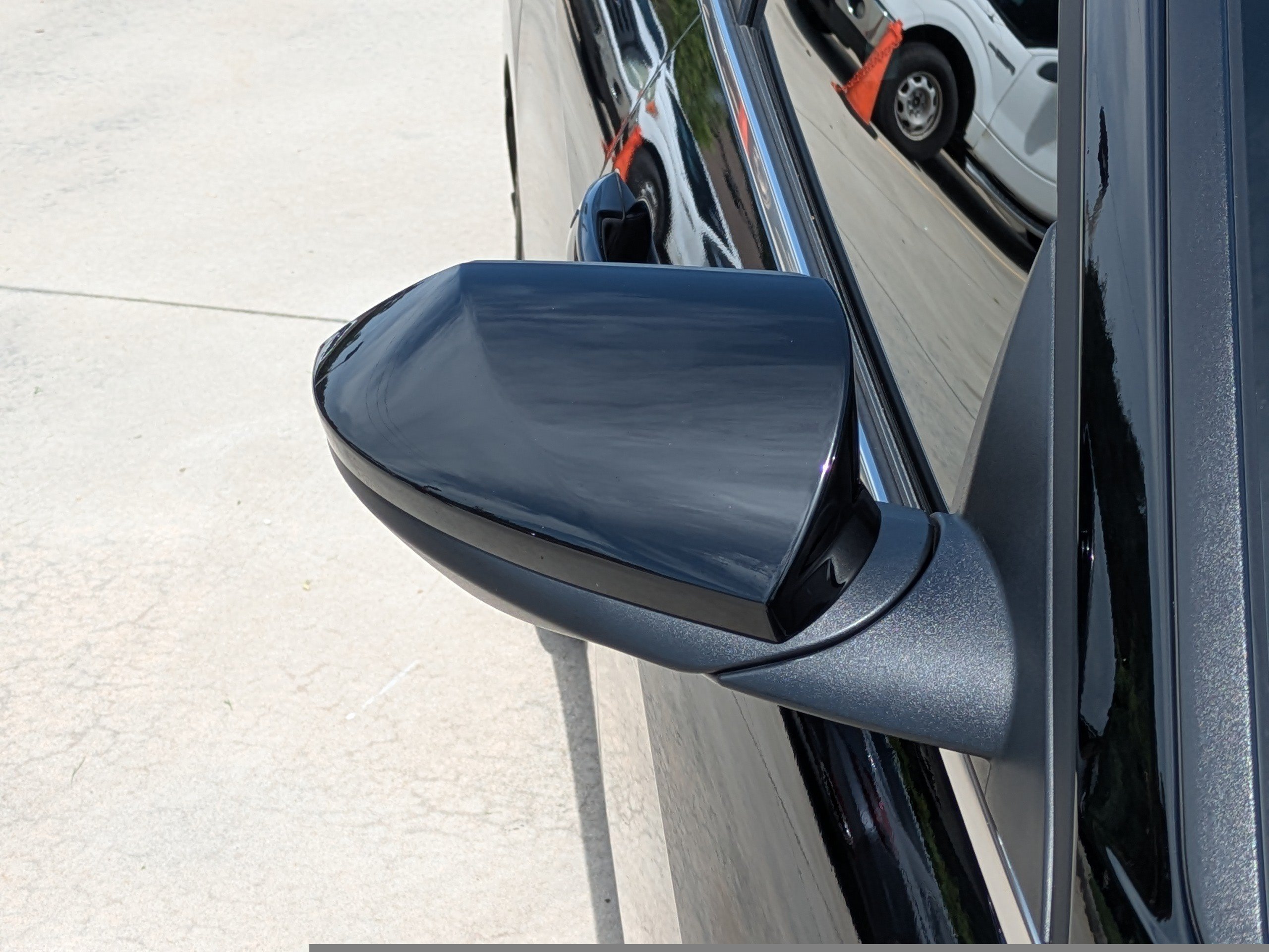 Certified 2025 Hyundai Elantra SEL FWD image 8