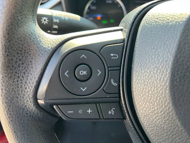 Used 2021 Toyota RAV4 LE image 29