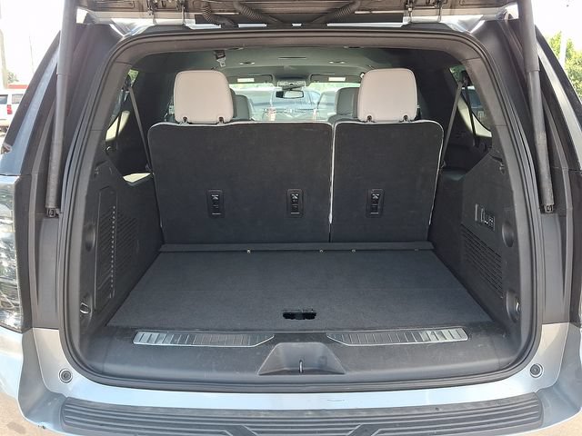Used 2026 Chevrolet Suburban Premier AWD/4WD image 25