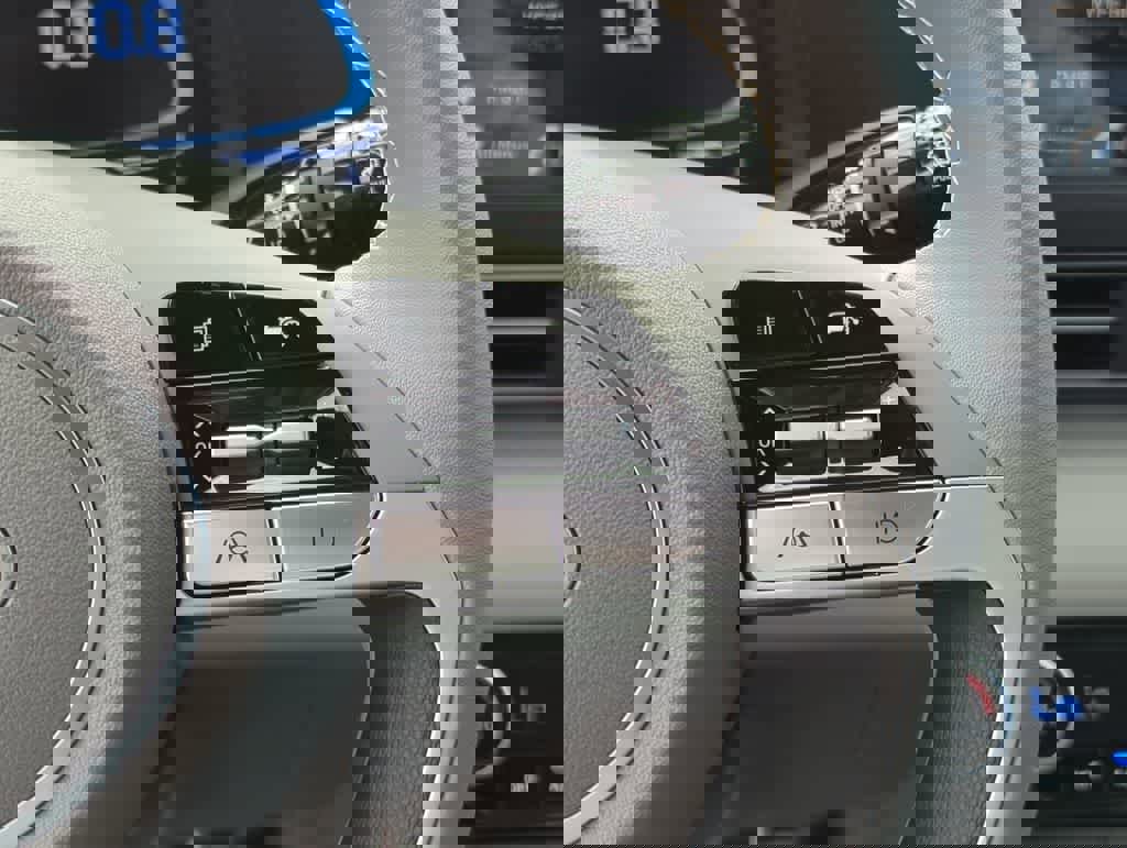 New 2026 Hyundai Elantra Sport w/ Cargo Package image 25