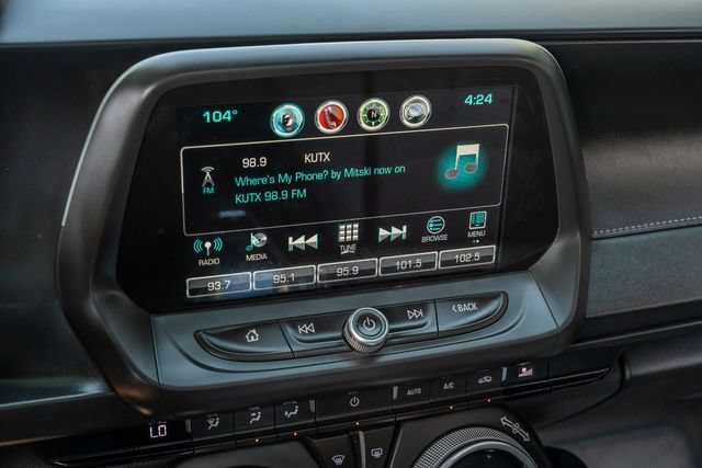 Used 2018 Chevrolet Camaro SS RWD image 27