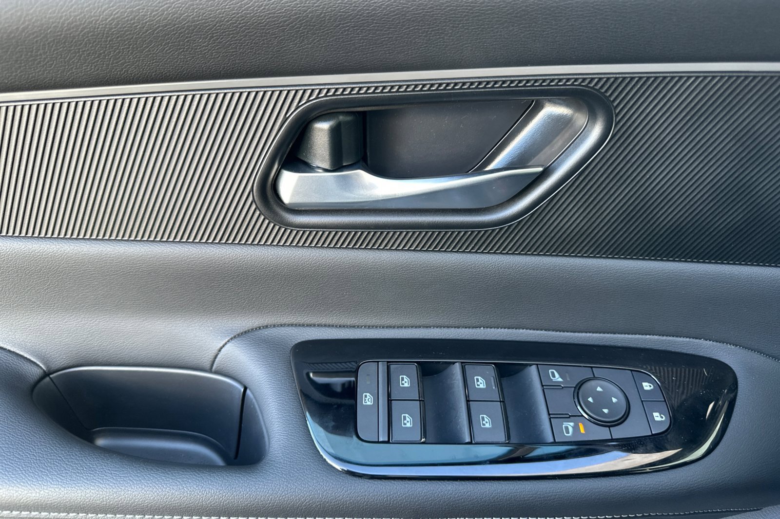 New 2026 Nissan Murano SV image 8