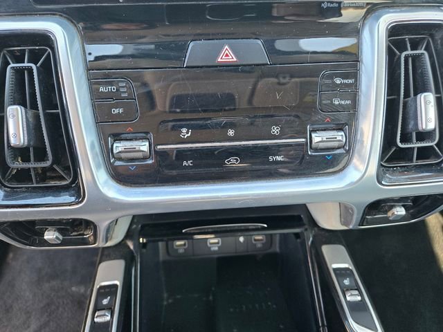 Used 2022 Kia Sorento SX AWD/4WD image 17