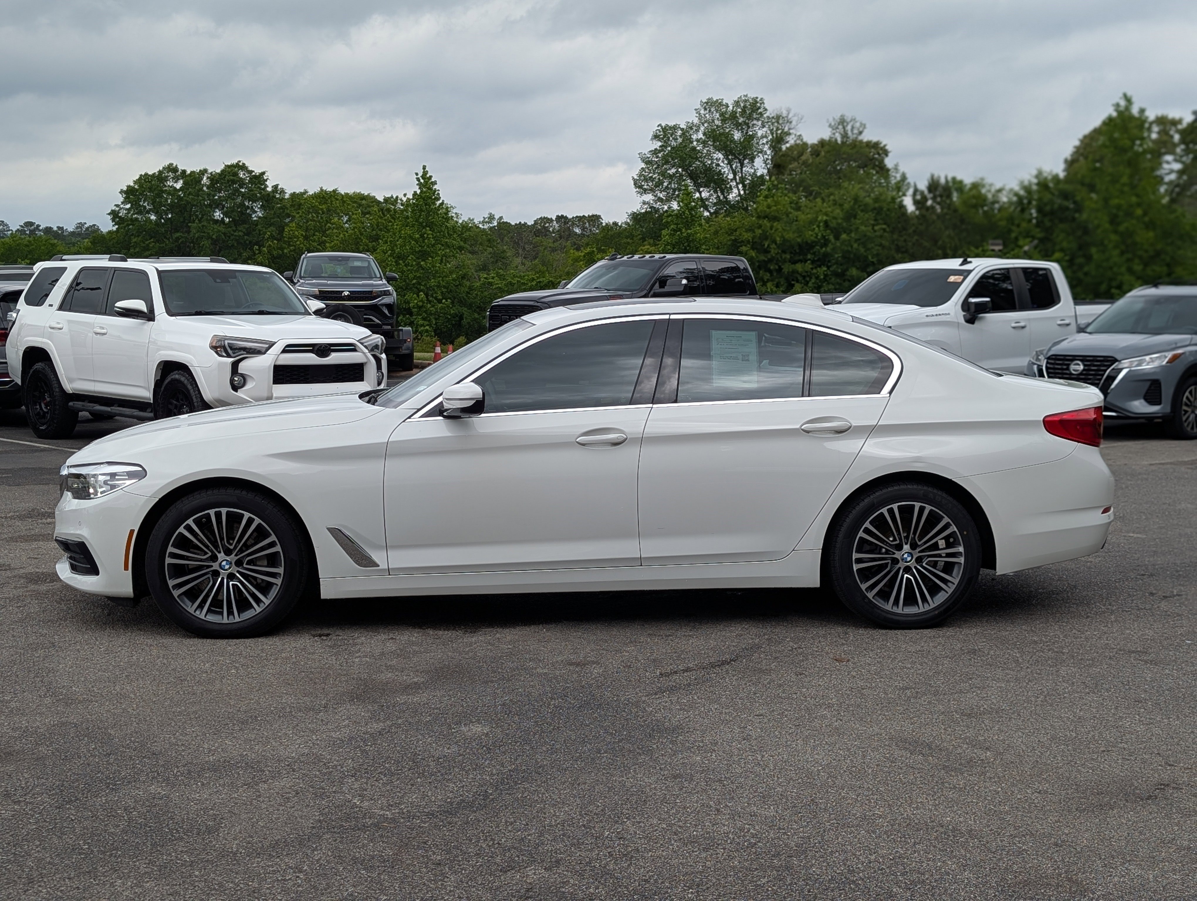 Used 2019 BMW 530i w/ Convenience Package RWD image 6