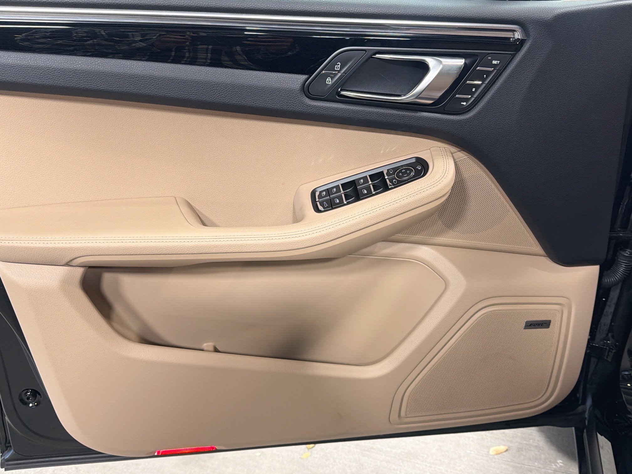 Certified 2026 Porsche Macan image 22