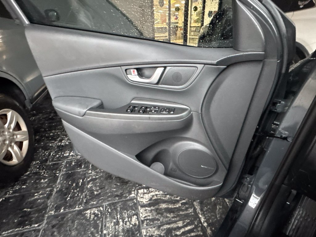 Certified 2023 Hyundai Kona Limited w/ Cargo Package FWD image 14