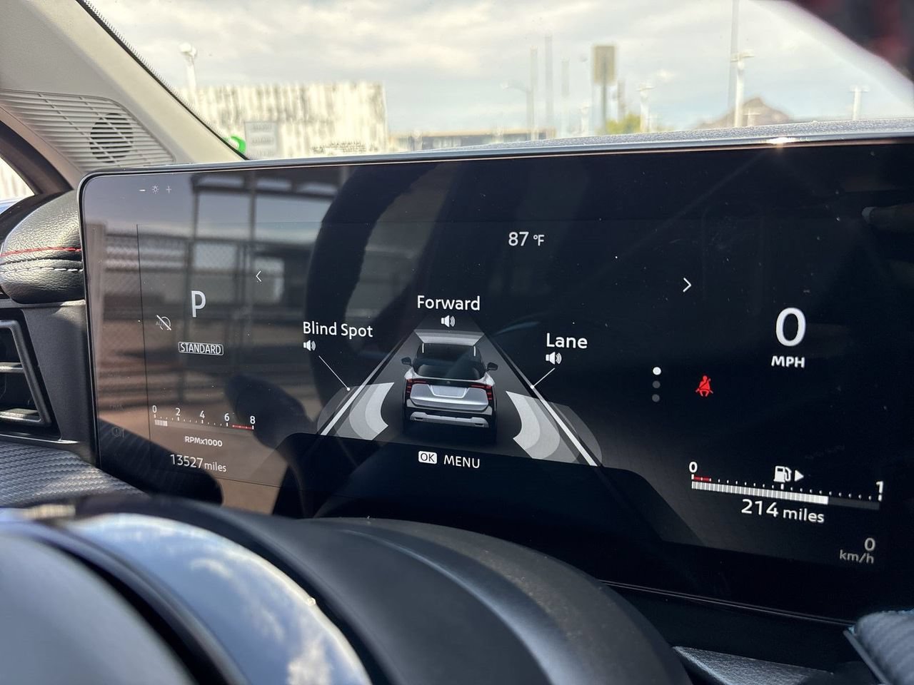 Used 2025 Nissan Kicks SR FWD image 26