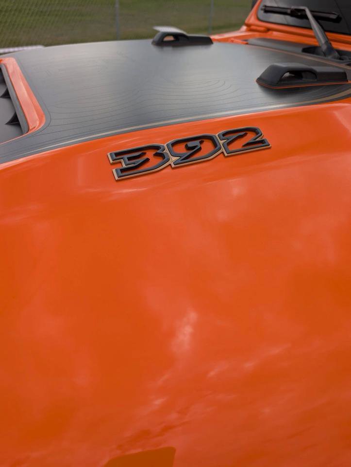 Used 2025 Jeep Wrangler Unlimited Rubicon 392 image 2