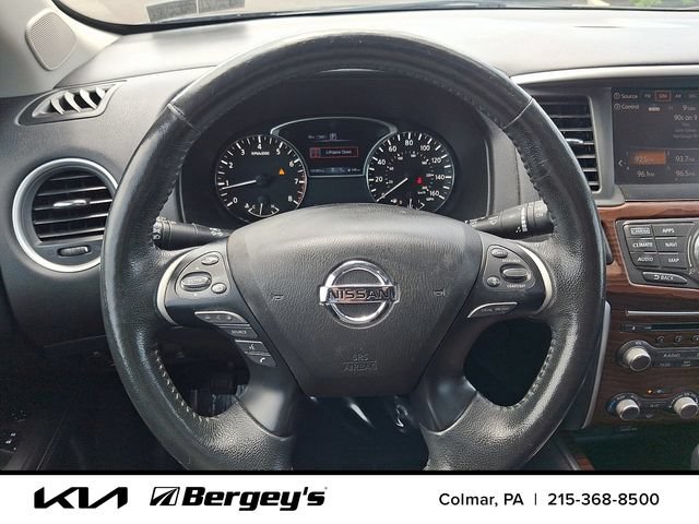 Used 2018 Nissan Pathfinder Platinum AWD/4WD image 23
