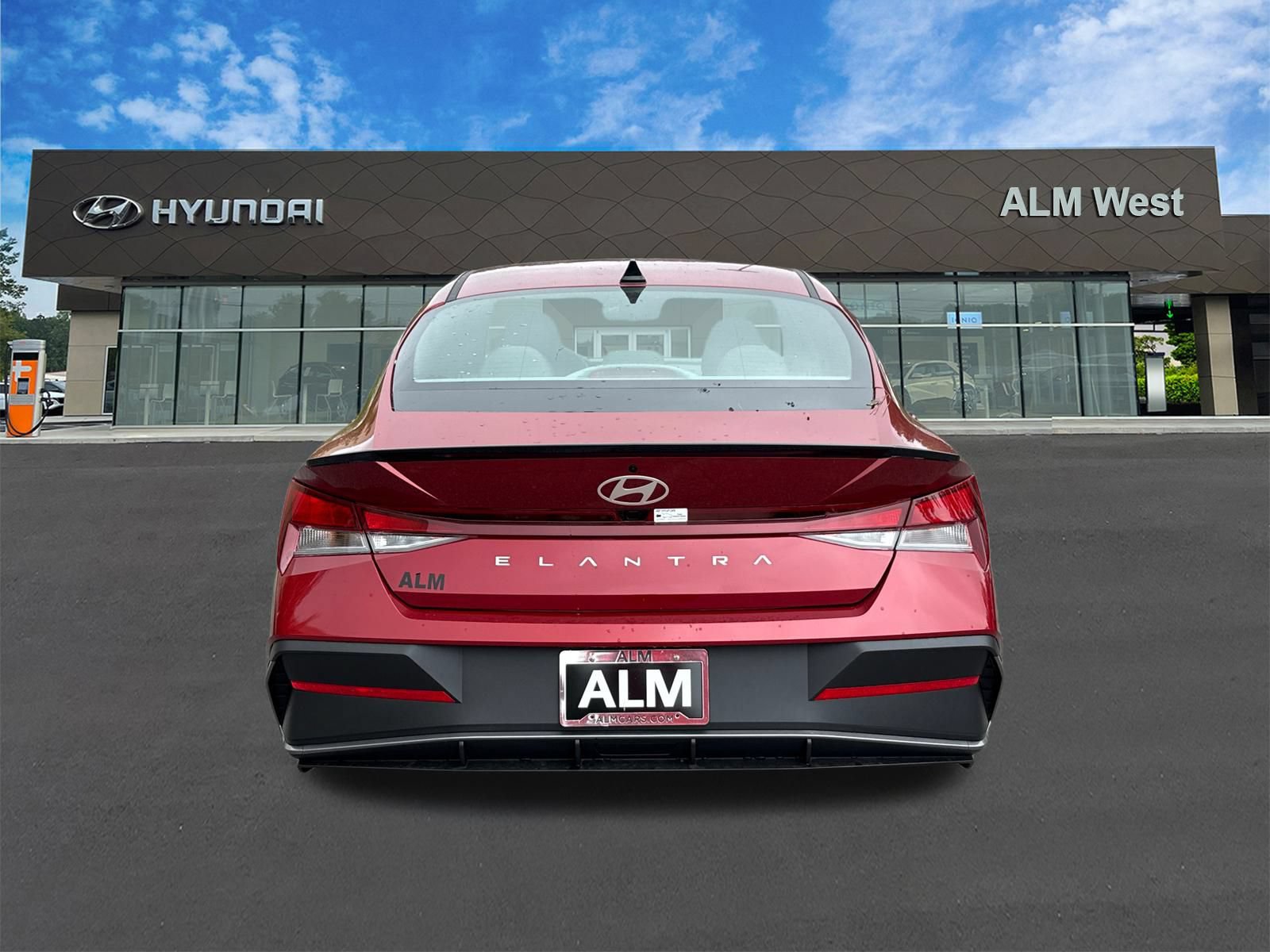 Used 2025 Hyundai Elantra Sport FWD image 6