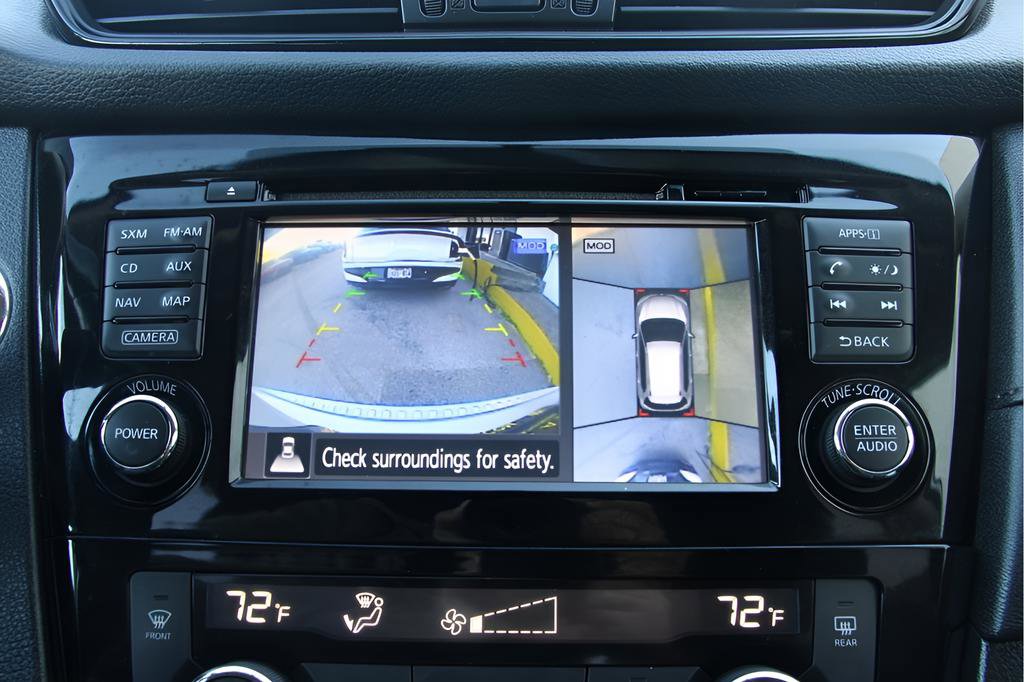 Used 2017 Nissan Rogue SV w/ SV Premium Package AWD/4WD image 17