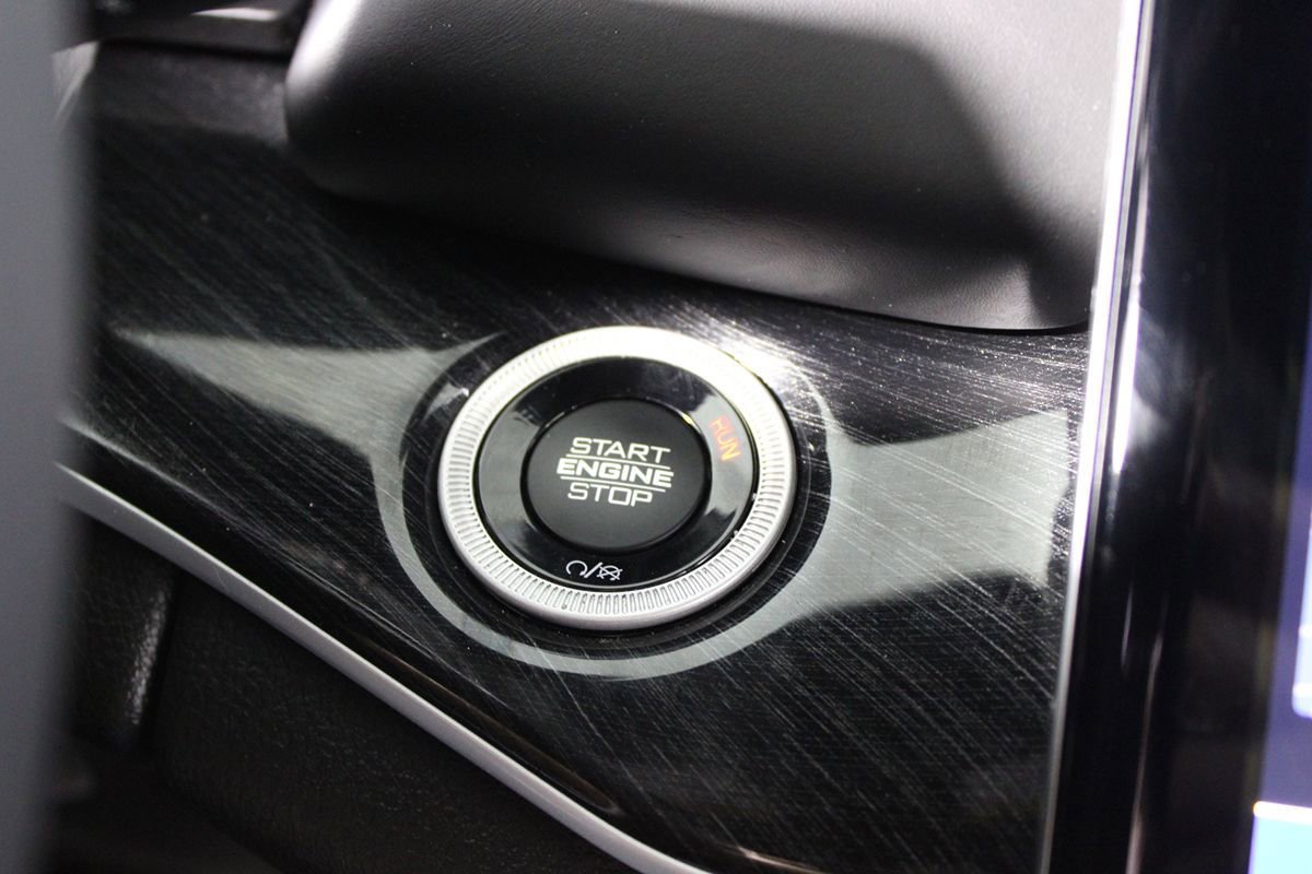 Used 2022 Jeep Grand Cherokee Trailhawk w/ Advanced Protech Group II AWD/4WD image 21