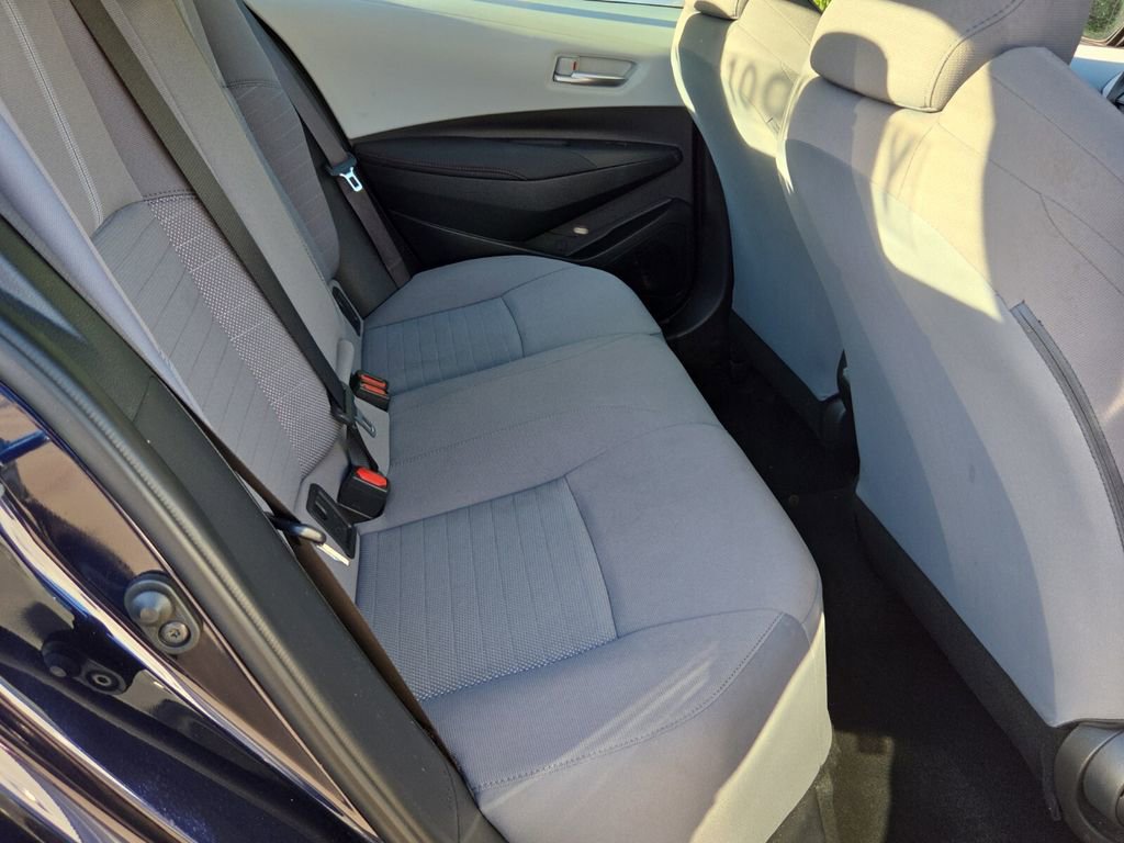 Used 2023 Toyota Corolla SE image 16