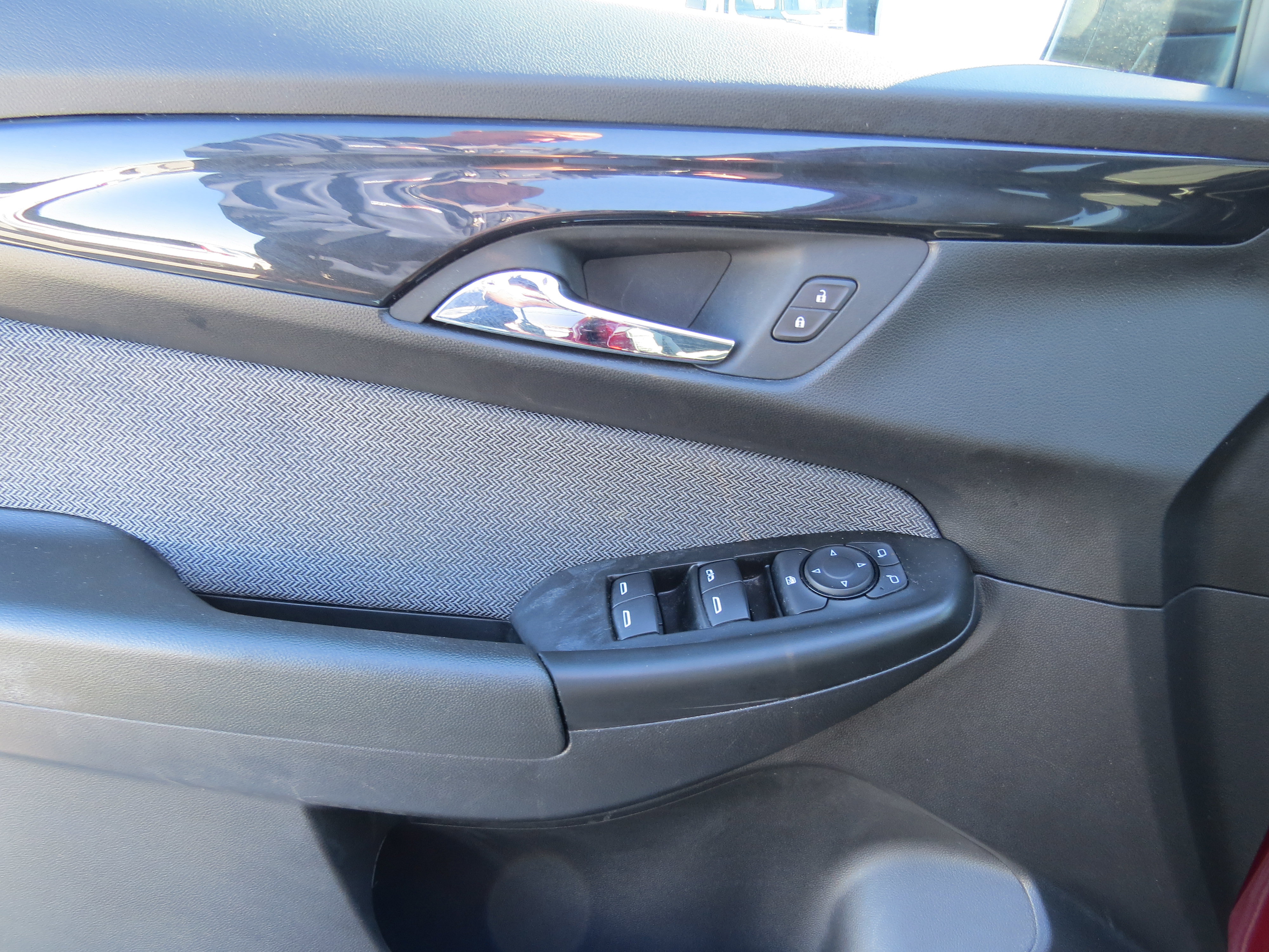 Used 2024 Chevrolet TrailBlazer LS w/ LS Convenience Package image 12