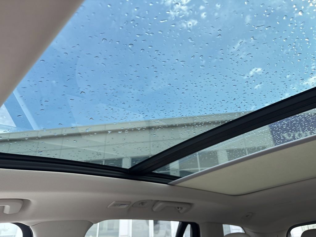 Certified 2023 Volvo XC90 B6 Plus w/ Protection Package Premier image 26