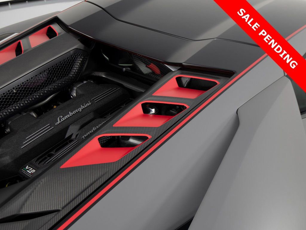 Used 2024 Lamborghini Revuelto image 54