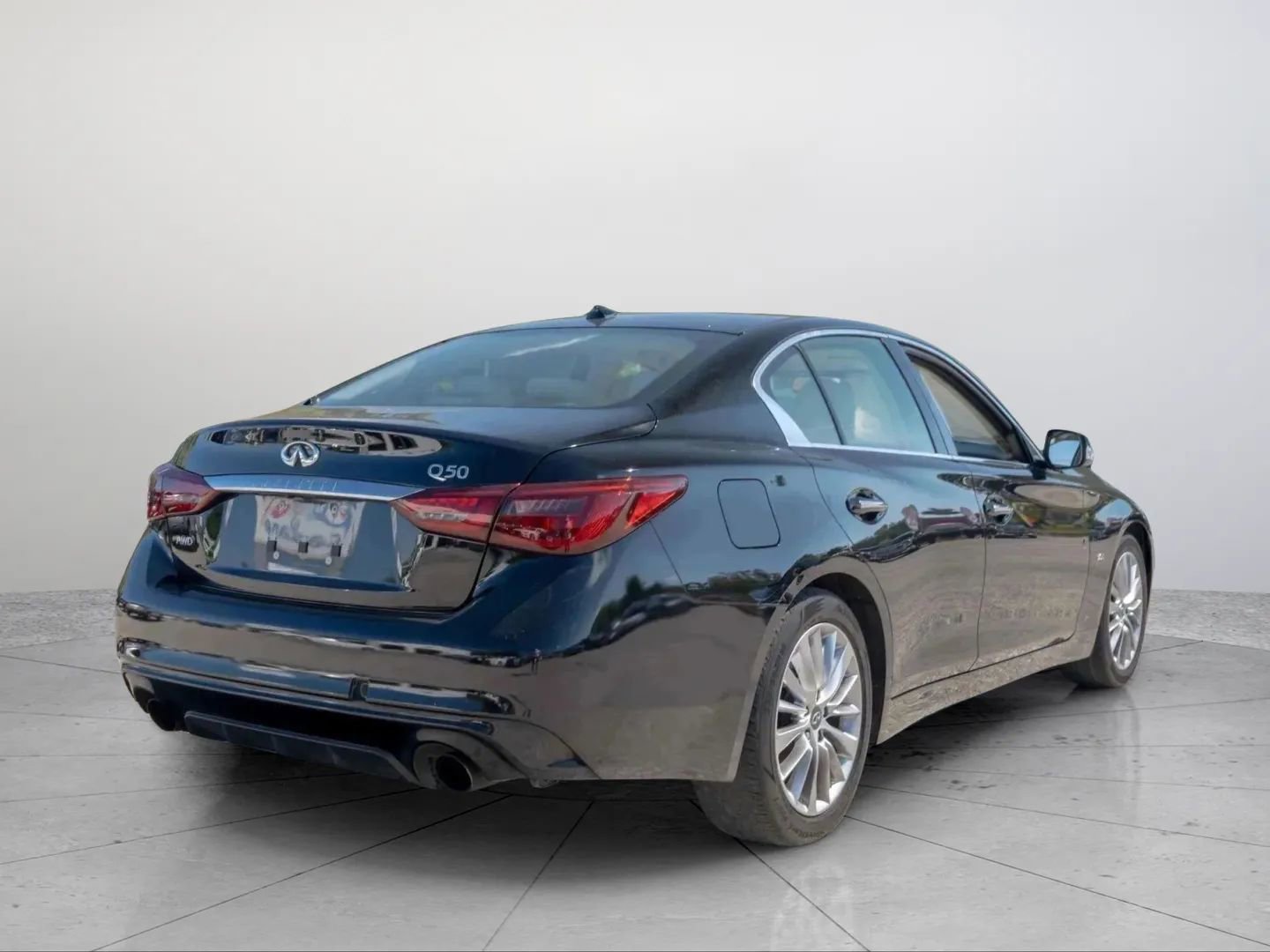 Used 2019 INFINITI Q50 Luxe w/ Essential Package (3.0T Luxe) image 7