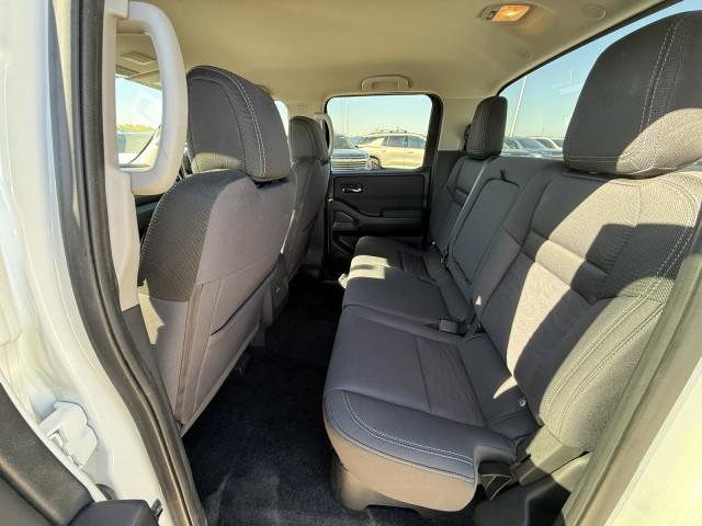 Used 2022 Nissan Frontier SV image 26