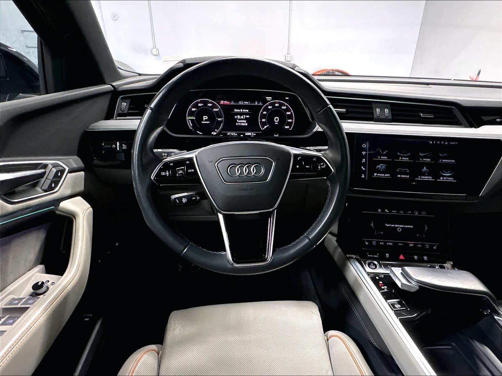 Certified 2024 Audi Q8 e-tron Prestige AWD/4WD image 9