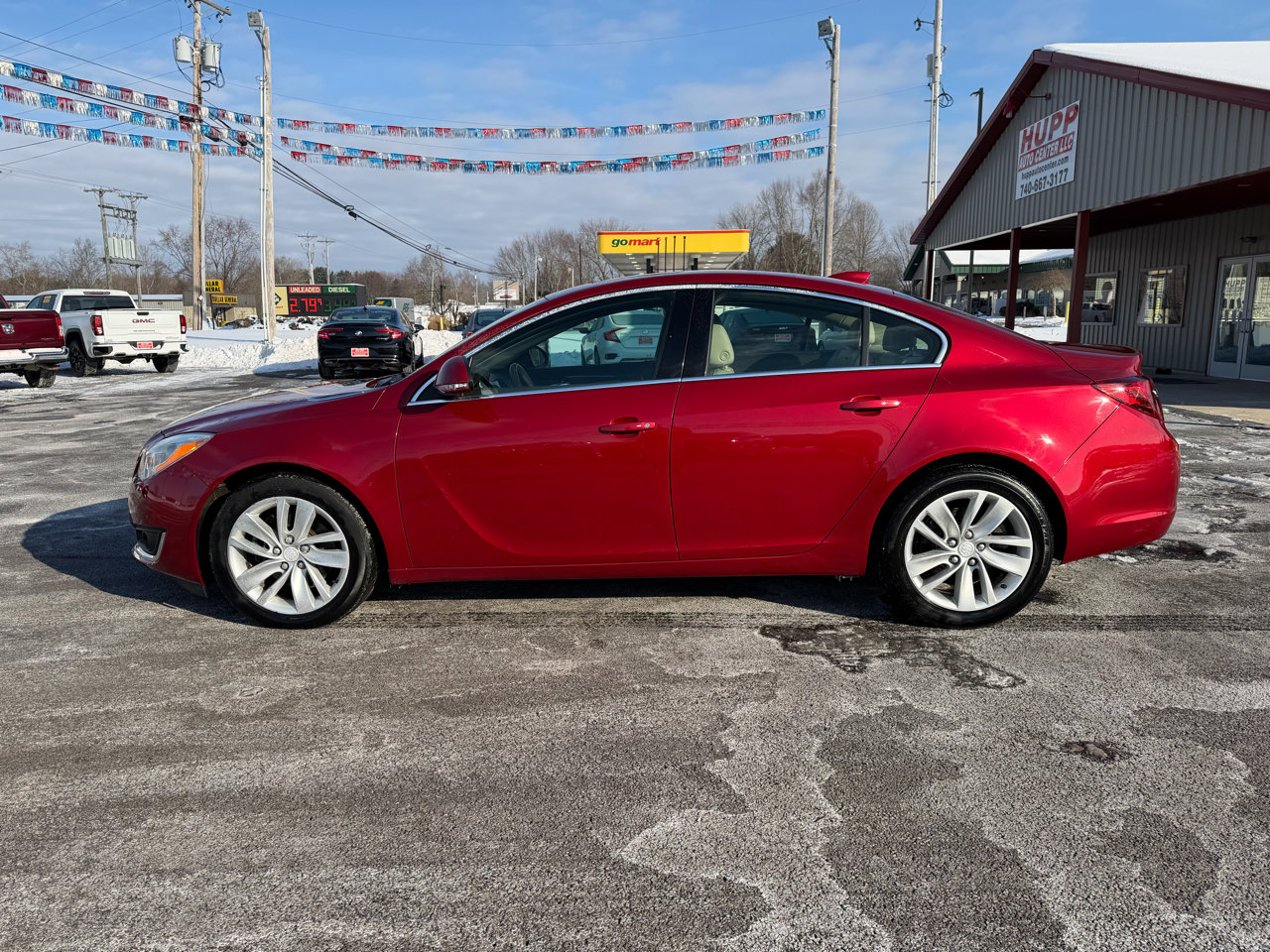Used 2015 Buick Regal Premium w/ Experience Buick Package image 2
