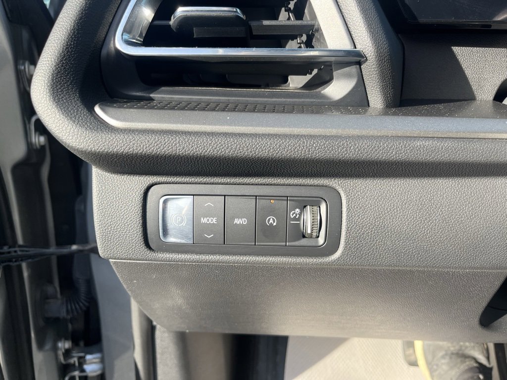 New 2025 Chevrolet Traverse LT w/ LPO, Floor Liner Package image 13