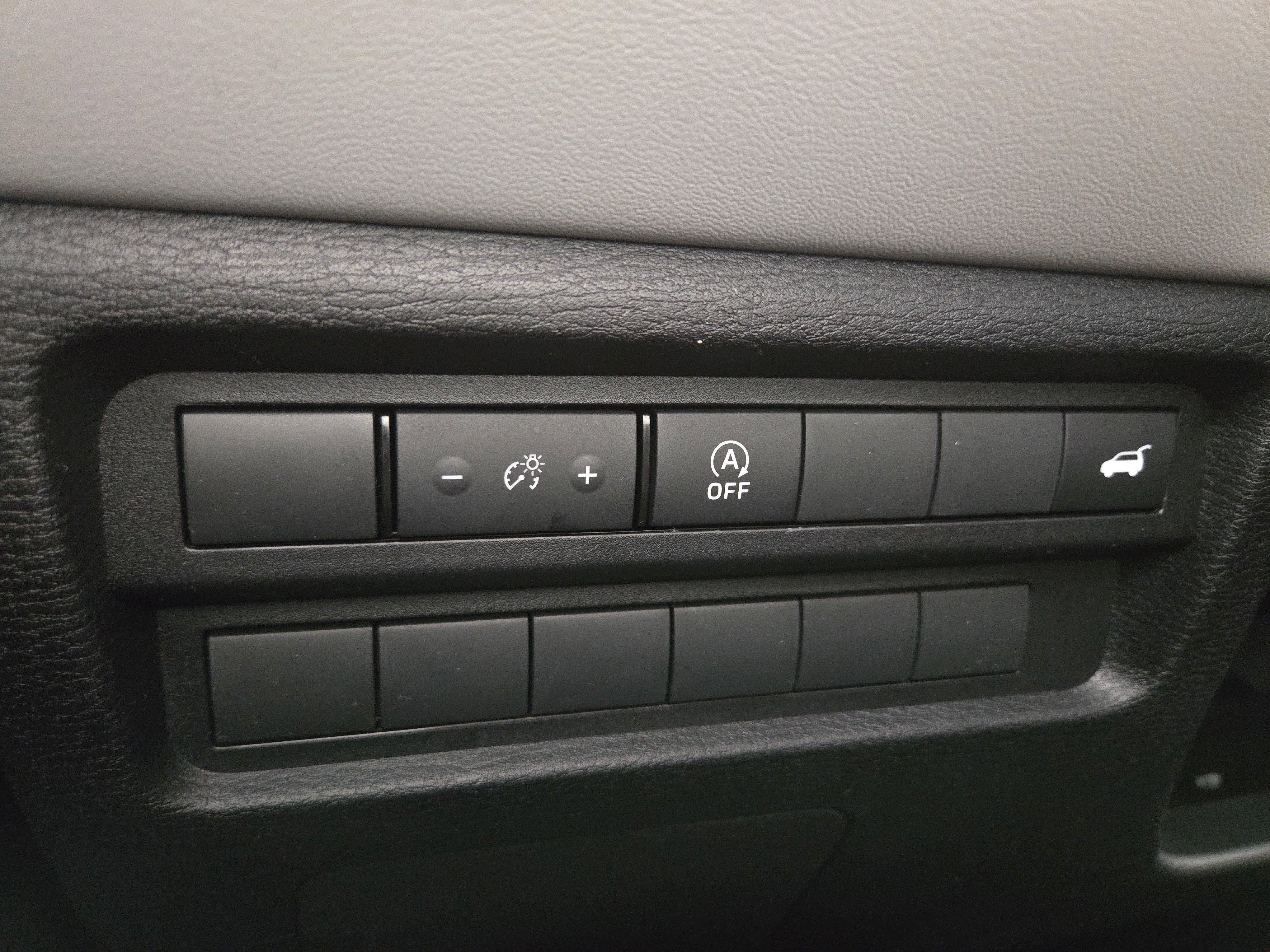 New 2026 Mitsubishi Outlander SE image 26