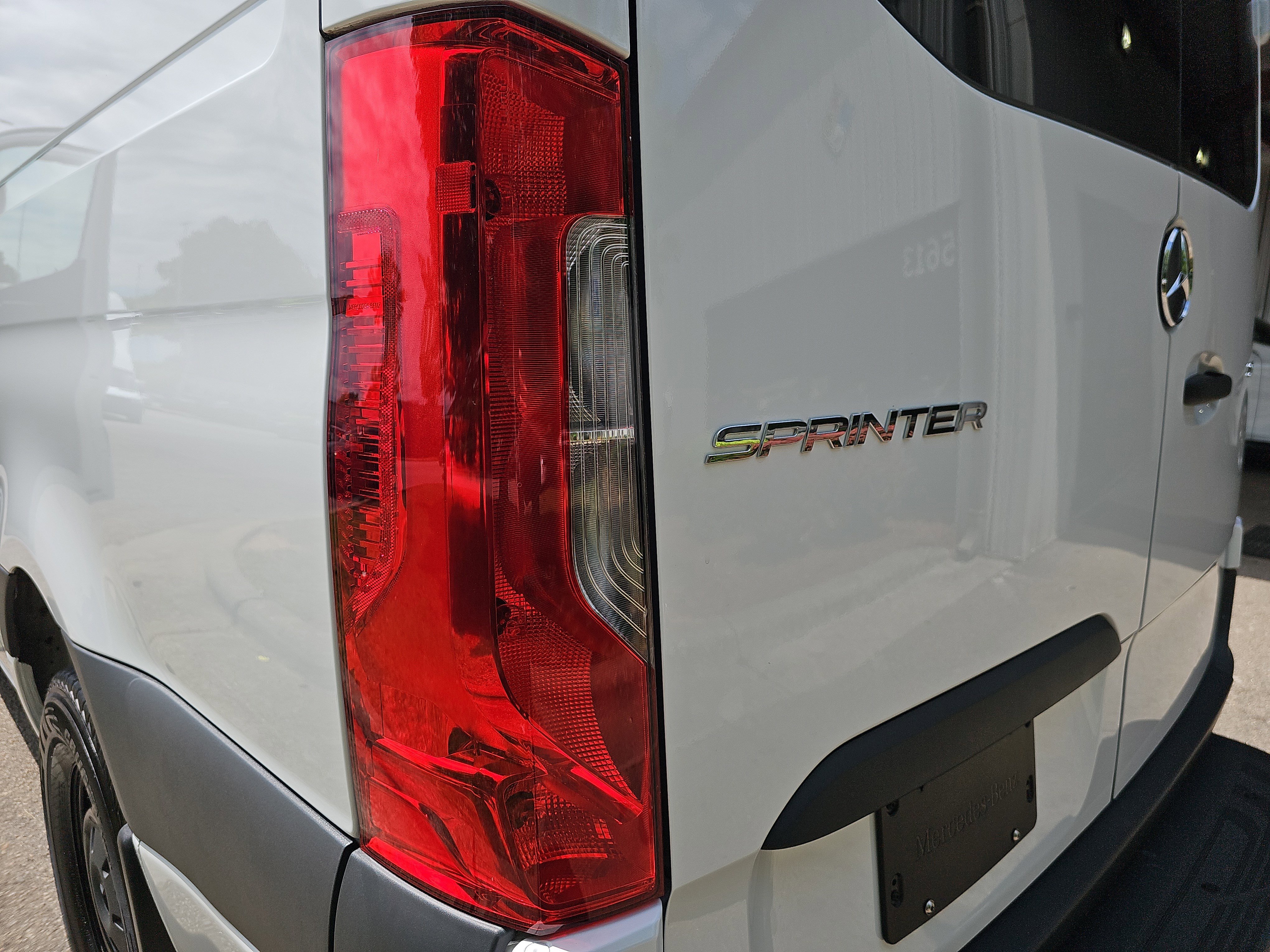 Used 2025 Mercedes-Benz Sprinter 2500 image 36