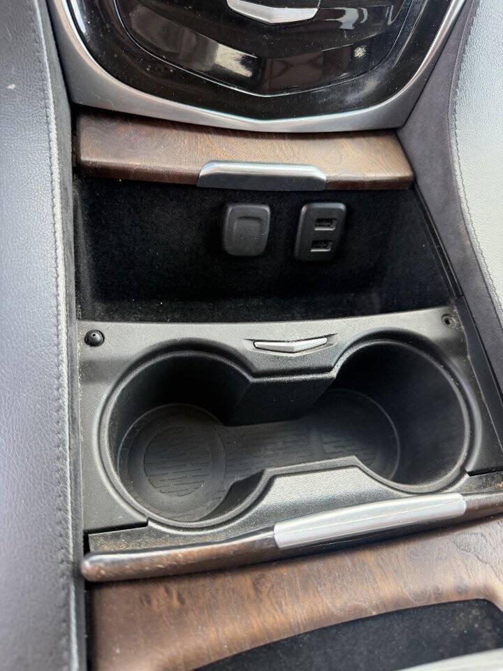 Used 2019 Cadillac Escalade Luxury AWD/4WD image 12