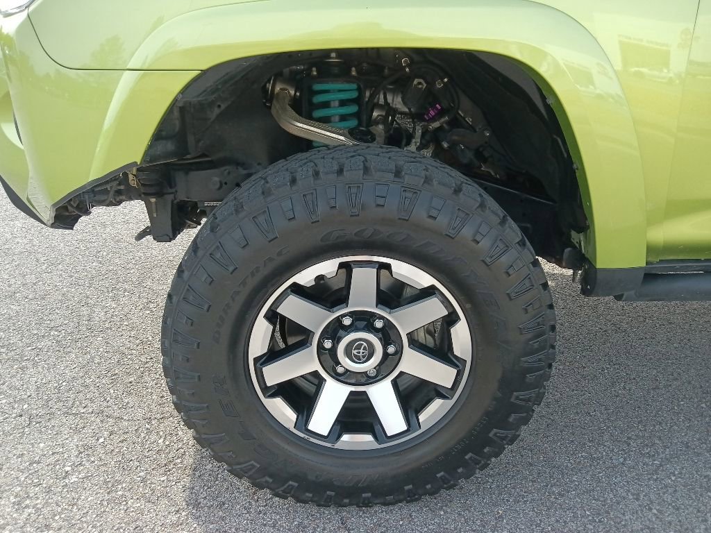 Used 2023 Toyota 4Runner TRD Off-Road Premium w/ Moonroof Package AWD/4WD image 10