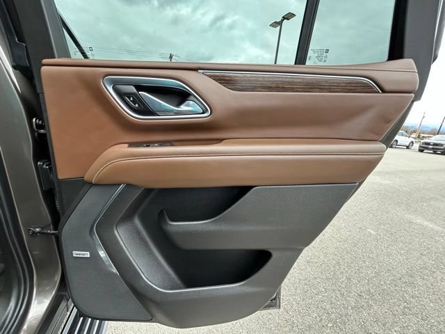 Used 2021 Chevrolet Tahoe High Country w/ Premium Package AWD/4WD image 50