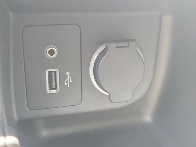 Certified 2025 Nissan Kicks Play S FWD image 20