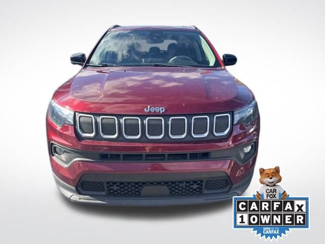 Used 2022 Jeep Compass Latitude image 2