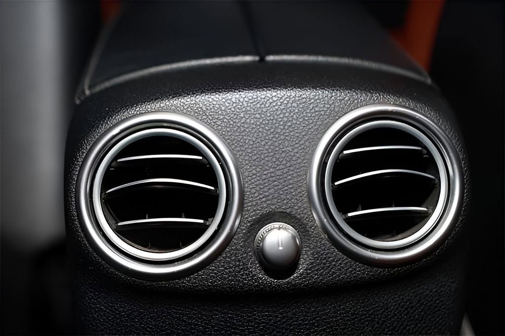 Used 2021 Mercedes-Benz C 300 C 300 image 40