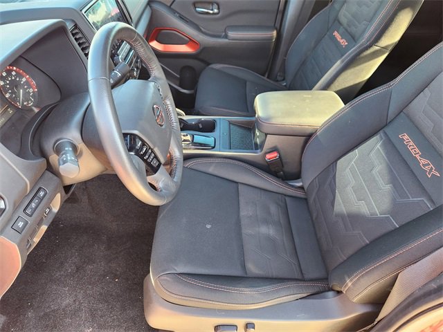 Used 2022 Nissan Frontier PRO-4X image 8