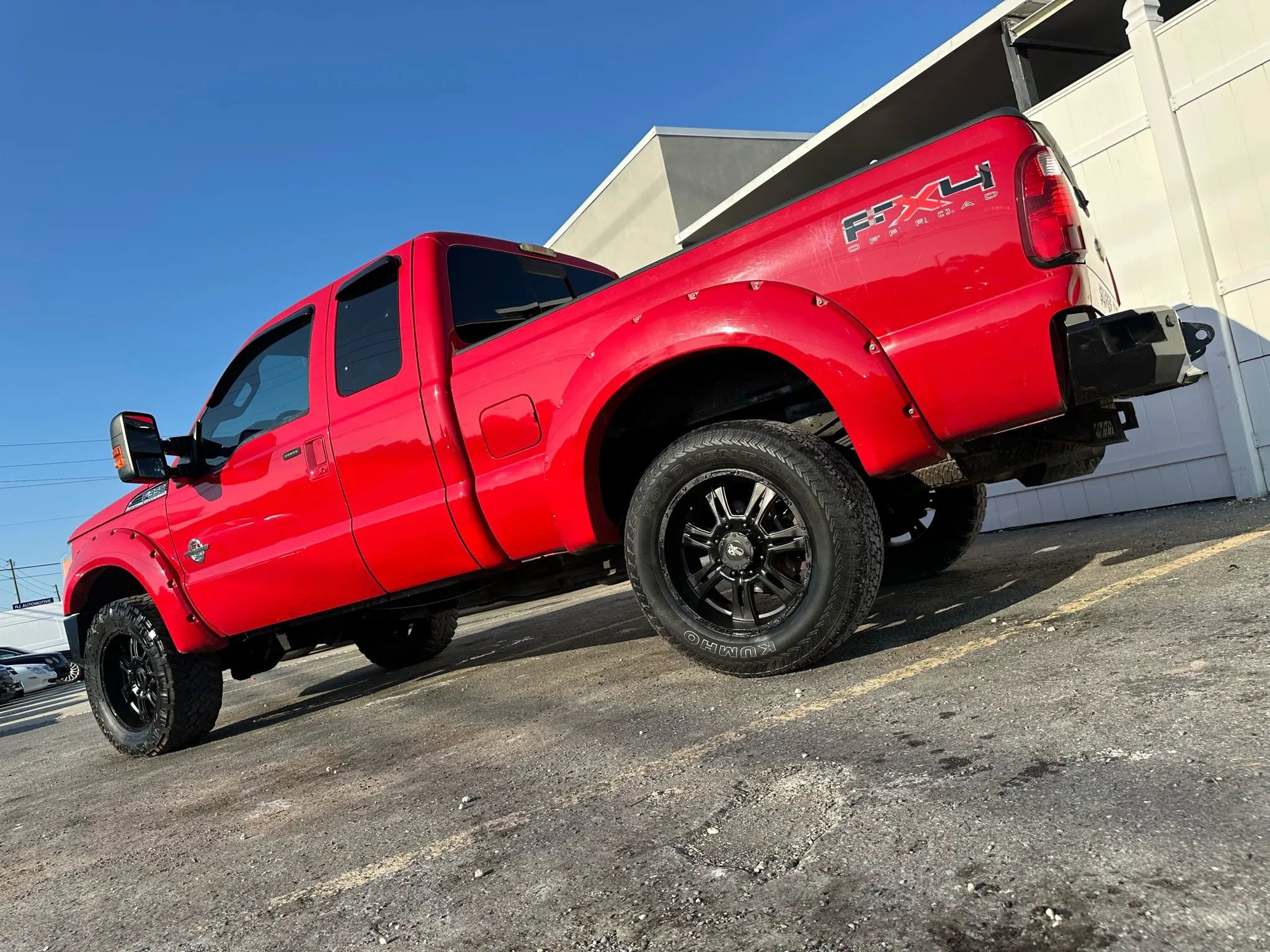 Used 2011 Ford F350 Lariat w/ FX4 Off Road Pkg image 3