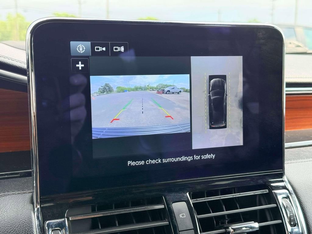 Used 2019 Lincoln Navigator L Select AWD/4WD image 28