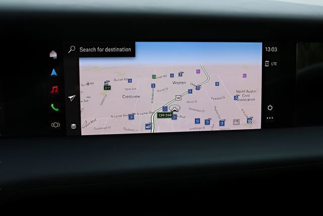 Used 2022 Porsche Taycan image 26