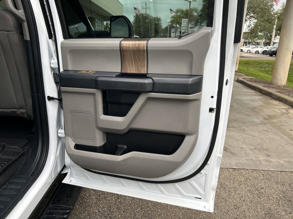 Used 2022 Ford F250 XL w/ Power Equipment Group image 28