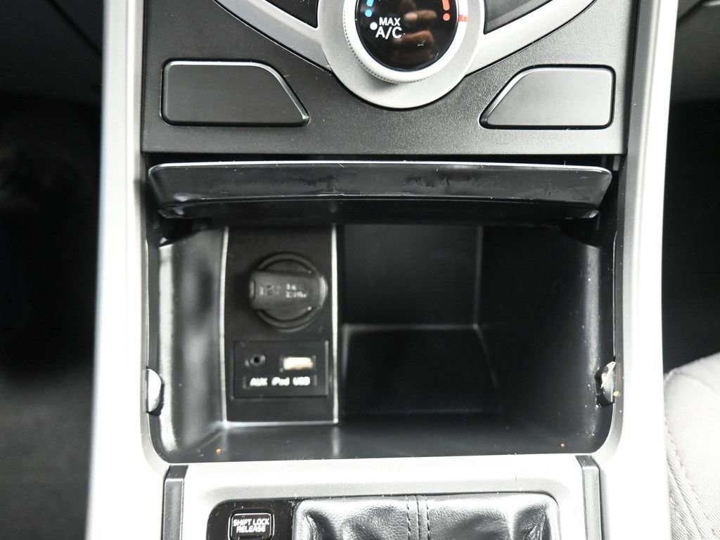 Used 2016 Hyundai Elantra SE w/ Option Group 02 image 18