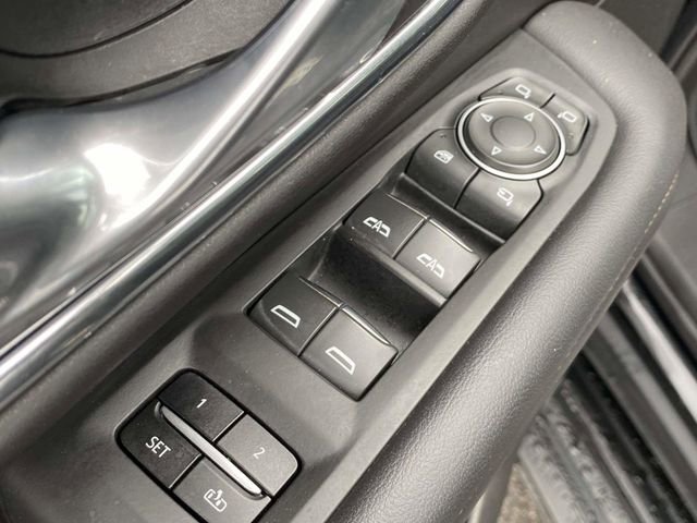 Used 2023 Chevrolet Suburban High Country image 24