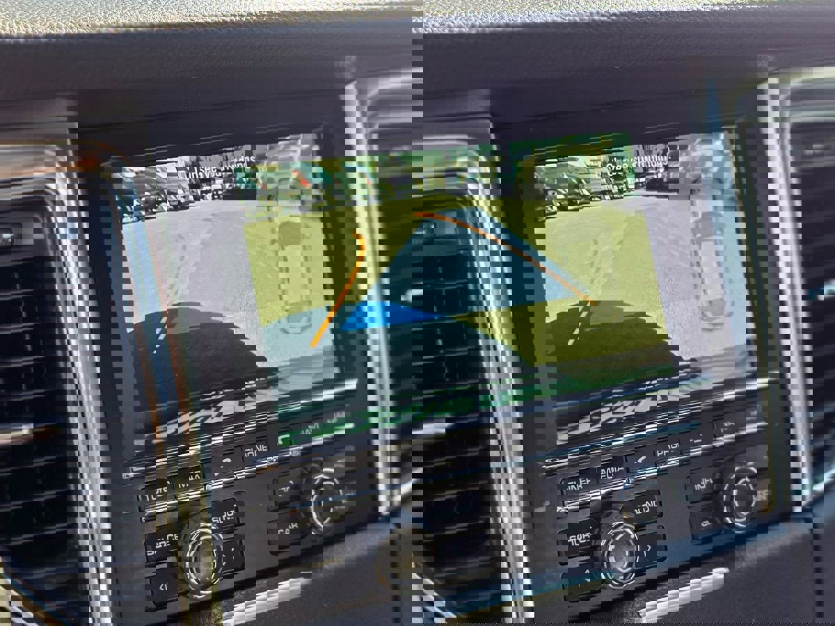 Used 2016 Porsche Macan S image 31