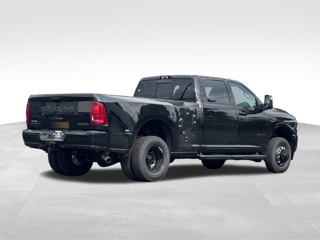 New 2027 RAM 3500 Laramie AWD/4WD image 9