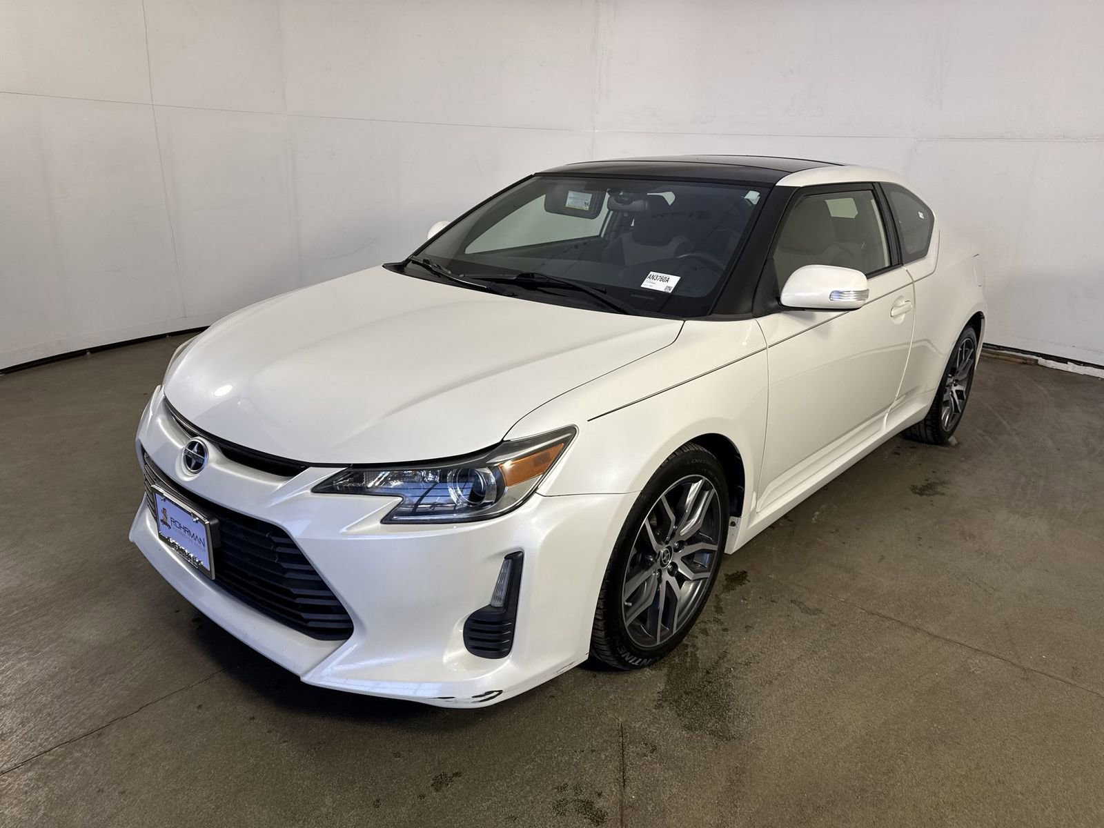 Used 2015 Scion tC image 23