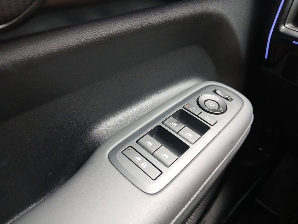 Used 2025 Hyundai Santa Fe Calligraphy AWD/4WD image 18
