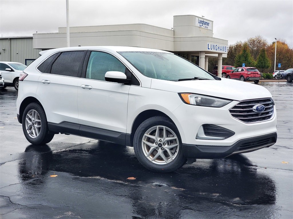 Used 2024 Ford Edge SEL image 2