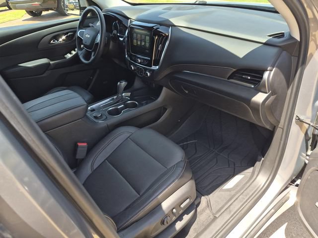 Used 2018 Chevrolet Traverse Premier w/ Driver Confidence II Package FWD image 14