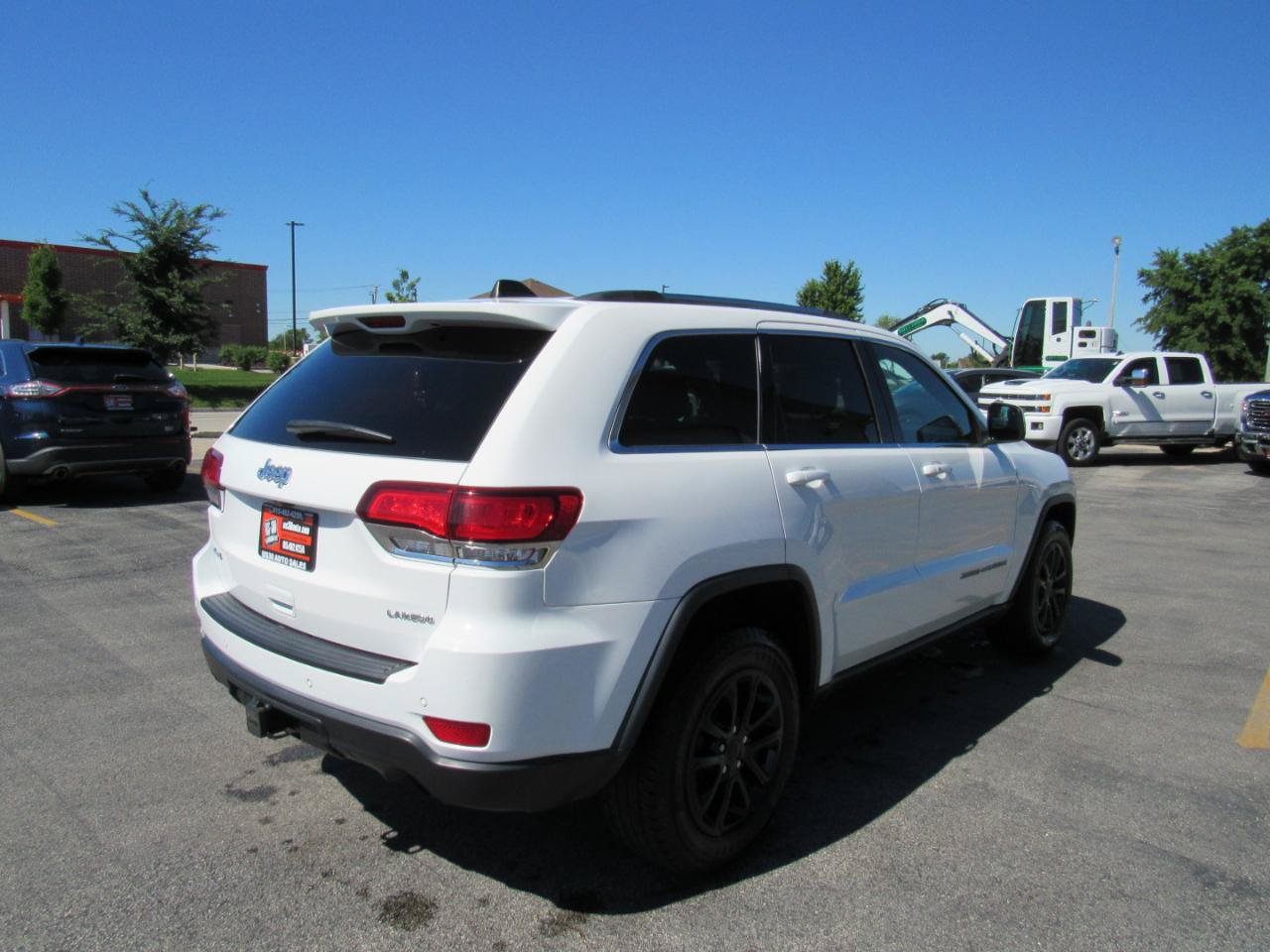 Used 2021 Jeep Grand Cherokee Laredo AWD/4WD image 6
